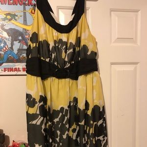 Flattering sleeveless dress